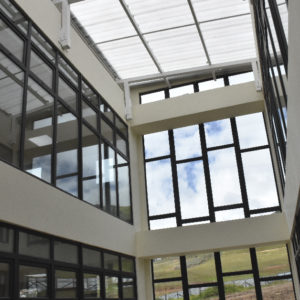 Tejas plásticas para techos: Escuela Policía (Tunja)