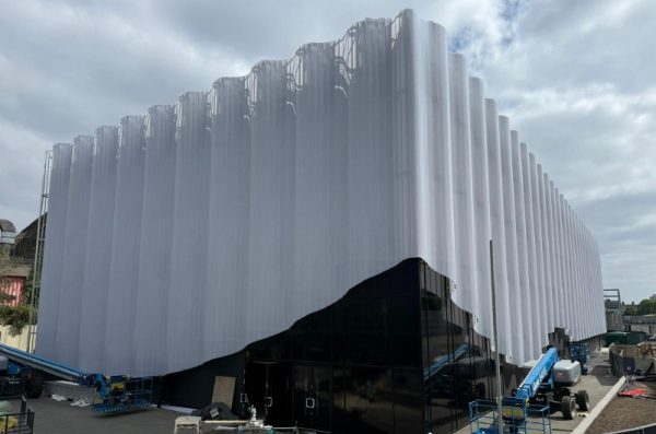 LUXZO FACHADA TRASLUCIDA